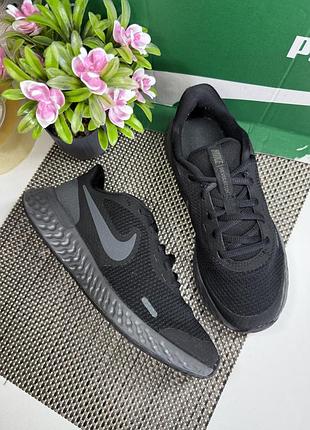 Оригінальні кросівки nike