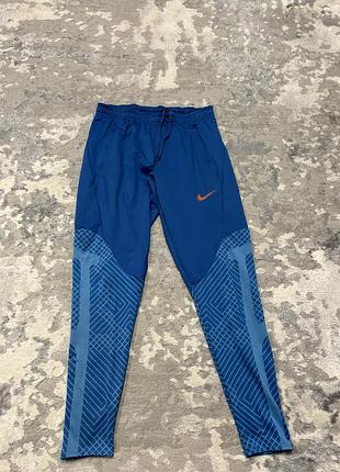 Спортивні чоловічі штани штаны nike