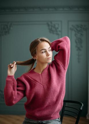 Вязаный свитер  пуловер
