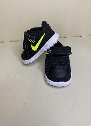 Продам дитячі кросівки фірми nike!