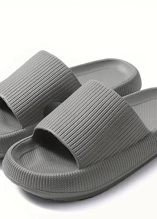Шльопанці/тапочки ево