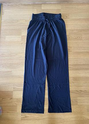 Нові спортивні штани