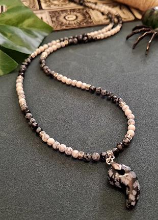 🔺⚫️⚪️ необычное колье-бусы натуральный камень кахолонг и обсидиан слезы апачей