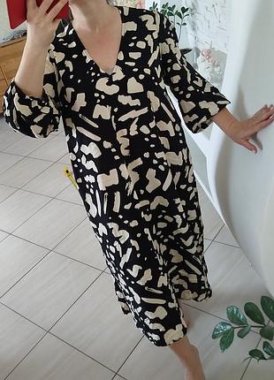 Платье в принт черно белый