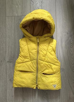 Тепла жилетка zara 2 роки 92 см