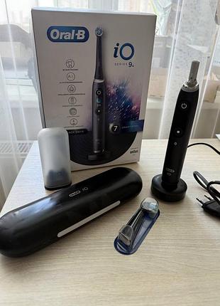 Електрична зубна щітка oral-b io 9 black