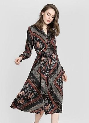 Платье миди с длинным рукавом и животным принтом