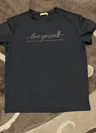 Футболка графітова з стразами нова