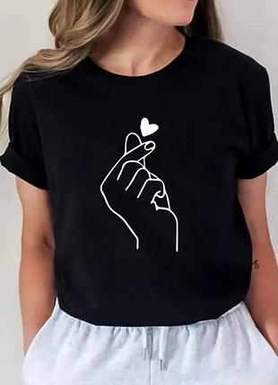 Футболки жіночі в наявності