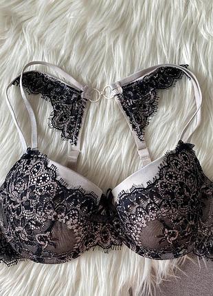 Бюстгальтер