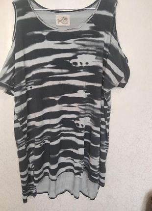 Футболка большого размера