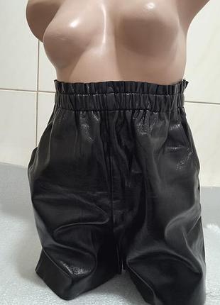 Шорты boohoo лакированные шорты на резинке