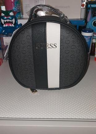 Новая сумка косметичка guess.  сумка для косметики guess