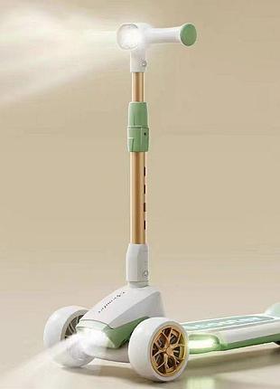 Детский трехколесный самокат maraton lambo с фонариком, платформа светится, музыка, зеленый