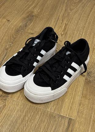 Жіночі кеди adidas 36 розмір