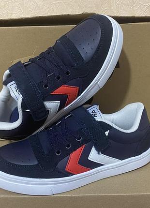 Фірмові тенісні кросівки hummel