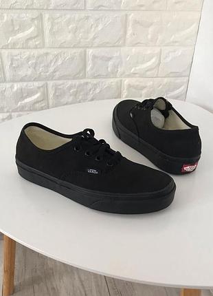 Стильні кеди vans