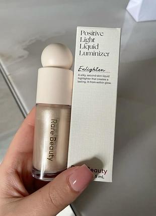 Хайлайтер рідкий rare beauty by selena gomez positive light liquid highlight