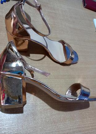 Босоножки new look размер 39-40,5