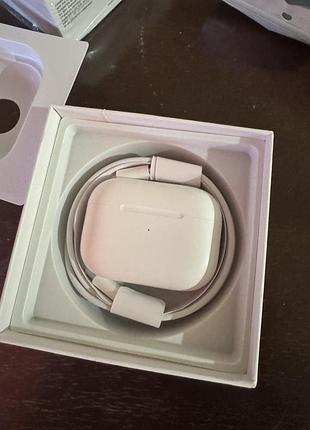Навушники airpods pro 1:1 к оригіналу+чохол у подарунок4 фото