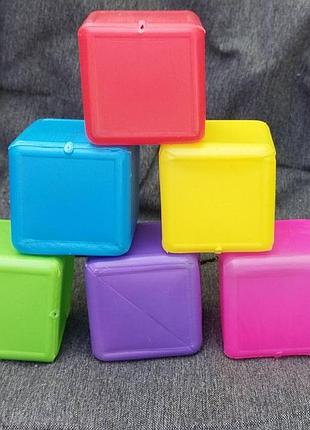 Різнокольорові кубики 6см