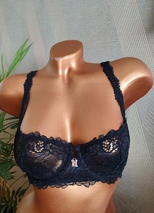 Красивый бюстик балконет мягкая чашка на косточках