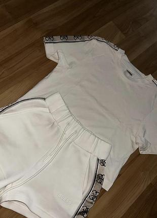 Костюм guess