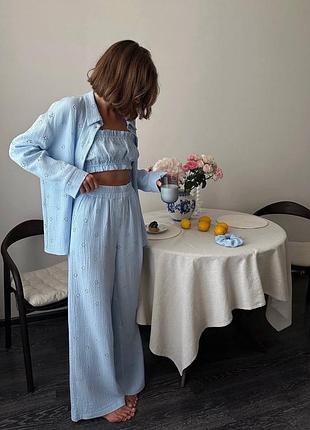 Жіночий літній блакитний голубий костюм трійка топ сорочка та штани муслін прошва
