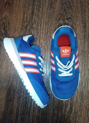 Кросівки adidas