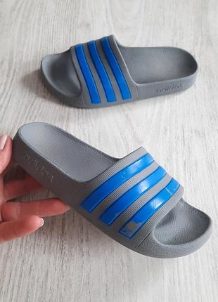 Шльопанці шльопанці adidas india 12k капці капці