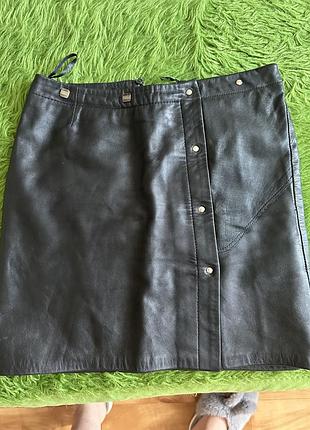 Шкіряна жіноча спідниця