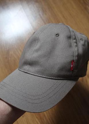Унисекс кепка бейсболка levis skateboarding classic baseball cap