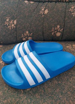 Шльопанці adidas india (35-35,5 розмір)