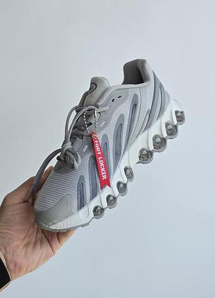 moto 8 nike men shoe size 11.5 inches to feet
