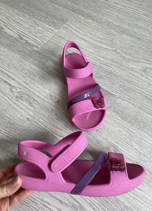 Босоніжки crocs розмір j2 наш 33-34