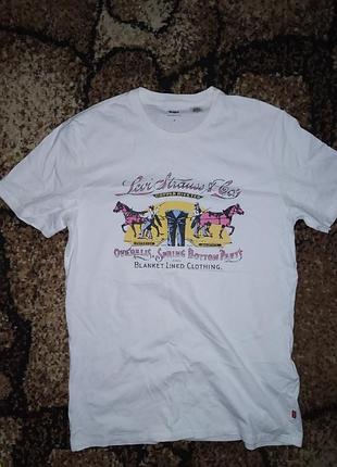 Футболка levis