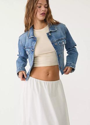 Джинсова куртка stradivarius