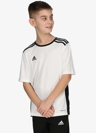 Футболка adidas, размер 164