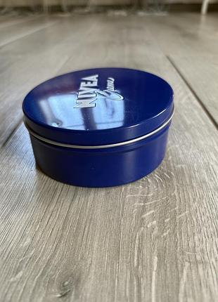 Новий крем nivea німеччина 400 ml куплений за кордоном універсальний крем для зволоження шкіри