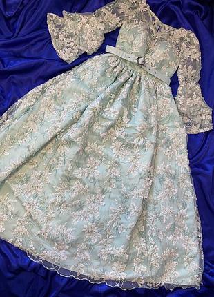 Платье вечернее театральное винтажное с вышивкой  р s