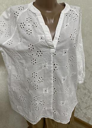 Вишукана котонова блуза з прошви .