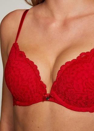 Бюст красный кружевной пуш-ап 80в hunkemoller