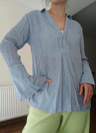 Блуза біло голуба , розмір м