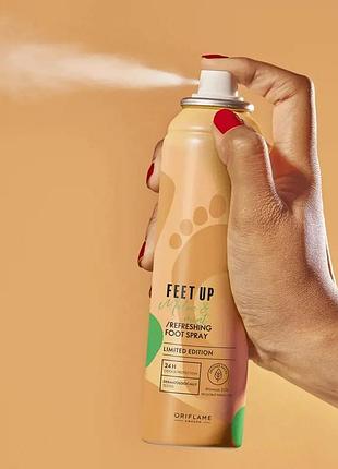 Освіжаючий спрей-дезодорант для ніг з динею і м'ятою feet up oriflame 150 ml