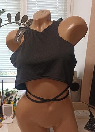 Топ с завязками на талии