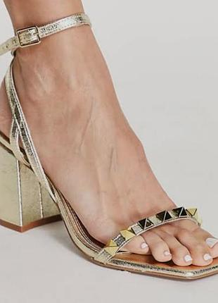 Босоніжки asos