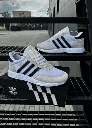 Кросівки  iniki