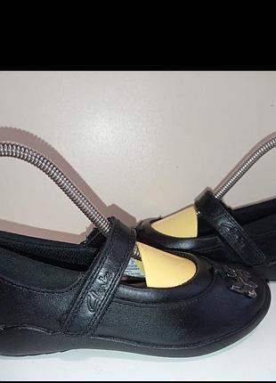 Брендовые кожаные туфли clarks.3 фото