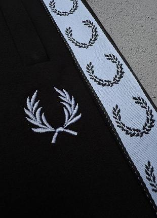 Набор fred perry фред перры лампас футболка шорты 2 пары носка в подарок4 фото