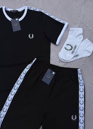 Набор fred perry фред перры лампас футболка шорты 2 пары носка в подарок6 фото